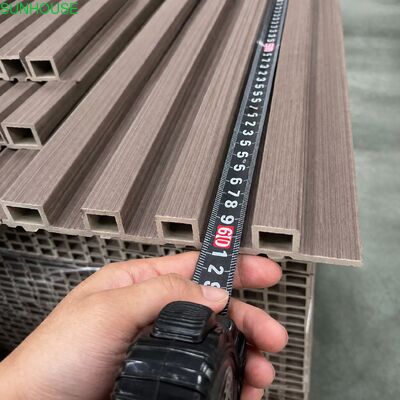 Giá tốt. Tấm tường WPC rỗng chống nước cho ứng dụng thiết kế ngoại thất tòa nhà hiện đại trực tuyến
